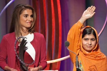 Rania de Jordanie remet un prix à Malala