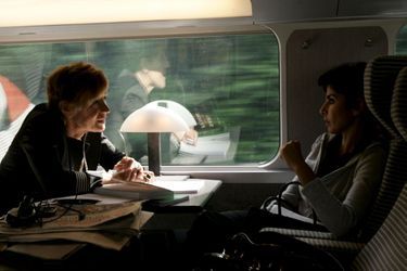 Rachida Dati est interviewée par notre reporter Elisabeth Chavelet dans le TGV Paris / Lyon, 1er juin 2008