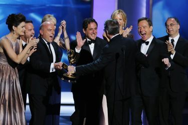 Acteurs et producteurs de «Breaking Bad» ont reçu le prix de la meilleur série dramatique.