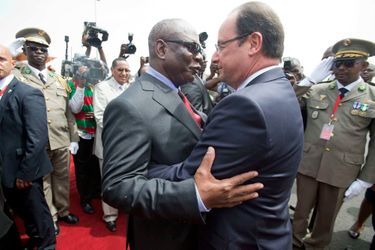 Hollande se pose en libérateur du Mali - Investiture d'IBK