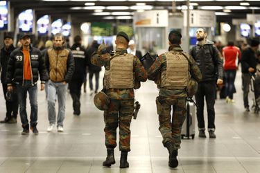 Bruxelles placée en alerte maximum, samedi 21 novembre 2015