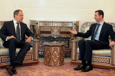 Le ministre russe des Affaires étrangères Sergueï Lavrov (à gauche), avait rencontré le président syrien Bachar al-Assad à Damas en 2012.
