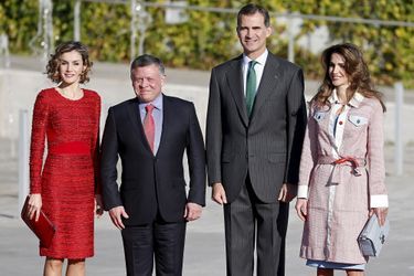 La reine Rania et le roi Abdallah II de Jordanie avec la reine Letizia et le roi Felipe VI d&#039;Espagne à Madrid, le 19 novembre 2015