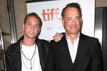 Chet Hanks et son père Tom Hanks au festival international du film de Toronto en 2012.