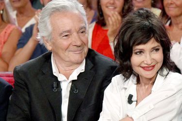 Pierre et Evelyne sur le plateau de "Vivement Dimanche", le 2/09/2015.