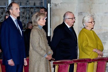 L&#039;ex-reine Paola et l&#039;ex-roi Albert II de Belgique avec la princesse Astrid et le prince Lorentz à Bruxelles, le 15 novembre 2015