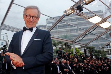 Steven Spielberg, 100 millions de dollars