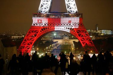 La Tour Eiffel symbole de la France forte et unie