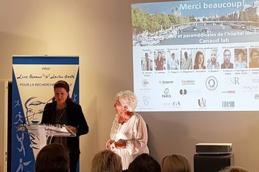 La ministre Agnès Buzyn et Line Renaud pour la remise du «Prix Line Renaud-Loulou Gasté pour la recherche médicale» vendredi à Paris. 
