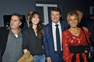 Yvan Attal, Charlotte Gainsbourg, le maire de Nice Christian Estrosi, et sa femme Laura Tenoudji.