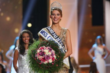 Camille Cerf est sacrée Miss France 2015 à Orléans le 6 décembre 2014