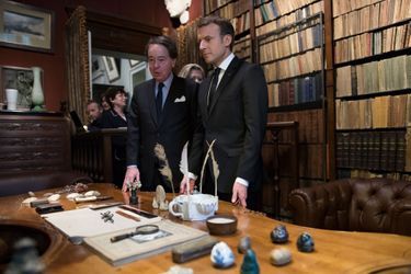 Le président Emmanuel Macron dans le bureau de George Clemenceau, le 11 novembre 2017