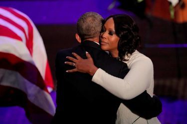 Barack Obama et Maya Rockeymoore Cummings aux funérailles d&#039;Elijah Cummings à Baltimore, le 25 octobre 2019.