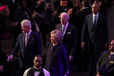 Bill et Hillary Clinton, Joe Biden et Barack Obama aux funérailles d&#039;Elijah Cummings à Baltimore, le 25 octobre 2019.