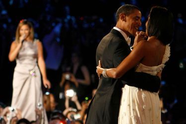 Beyoncé a souvent chanté en l&#039;honneur du couple présidentiel, comme ici en janvier 2009.