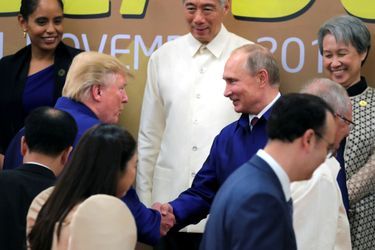 Donald Trump et Vladimir Poutine à Danang, au Vietnam, le 10 novembre 2017.