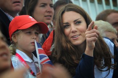Lady Louise Windsor avec la duchesse de Cambridge, née Kate Middleton, aux Jeux Paralympiques de Londres en septembre 2012