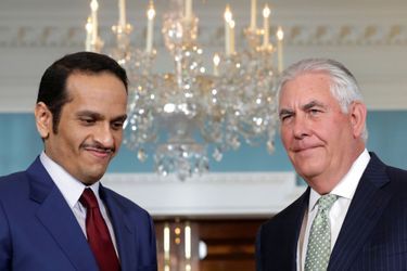Le ministre qatari des Affaires étrangères Sheikh Mohammed bin Abdulrahman Al Thani  et Rex Tillerson, le secrétaire d&#039;Etat américain. 
