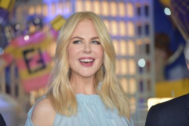 Nicole Kidman inaugure les vitrines de Noël du Printemps à Paris.