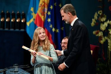 La princesse Leonor d&#039;Espagne avec le roi Felipe VI à Oviedo, le 18 octobre 2019
