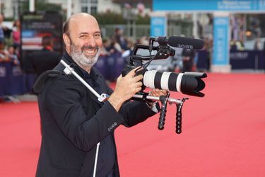 Cédric Klapisch, réalisateur, scénariste et producteur de cinéma français, a fait une série pour France 2