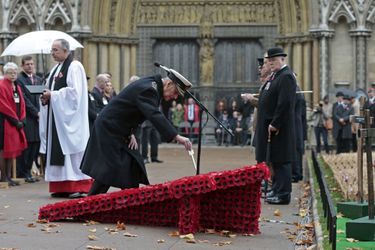Le prince Philip devant Westminster Abbey à Londres, le 5 novembre 2015
