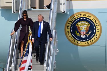 Melania et Donald Trump en route pour Séoul, le 7 novembre 2017.