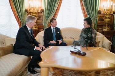 Le grand-duc Henri de Luxembourg en entrevue avec la reine Mathilde et le roi des Belges Philippe à Luxembourg, le 15 octobre 2019