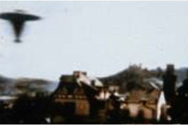 L'une des plus célèbres photos d'OVNI jamais prise en Allemagne, à Oberwesel, en 1964. 