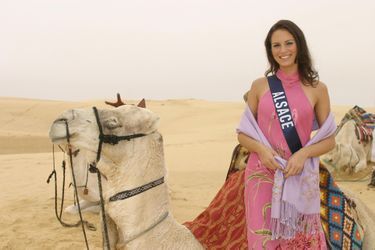 Lætitia Bléger lors du voyage de préparation au concours Miss France en Tunisie en 2003