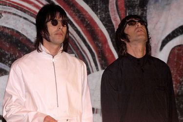 Les frères Liam et Noel Gallagher à l'époque du groupe Oasis. 