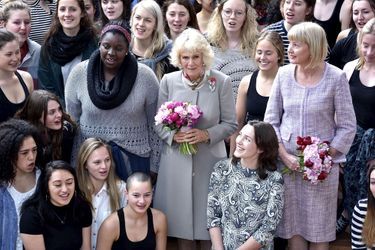 a duchesse de Cornouailles Camilla avec Janine Mateparae à Wellington, le 5 novembre 2015