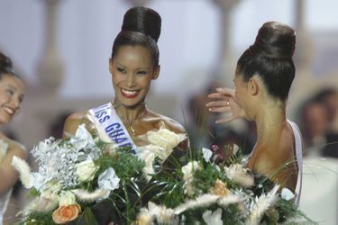 Corinne Coman sacrée Miss France 2003 à Lyon le 14 décembre 2002