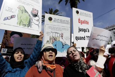 Des femmes lors d'une manifestation féministe en mars dernier à Rabat.