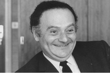 Portrait souriant de René Goscinny.
