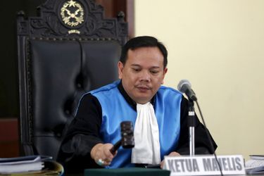 Le président de la cour de Jakarta, Ujang Abdullah, s&#039;est jugé incompétent pour se prononcer sur le rejet de grâce présidentielle.