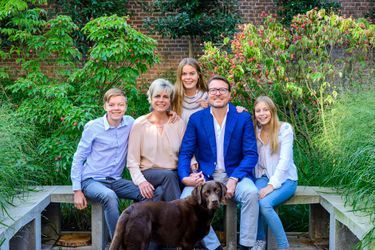 Le prince Constantijn des Pays-Bas avec sa femme la princesse Laurentien et leurs enfants, en septembre 2019