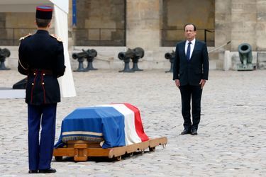 François Hollande s'est placé dans les pas de Pierre Mauroy, estimant que «la rigueur, c'était la condition pour poursuivre les réformes, le changement».
