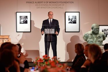 Le prince Albert II de Monaco et le prince Al-Walid Ben Talal d’Arabie Saoudite à Londres, le 29 octobre 2015