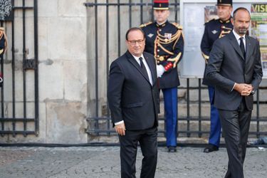 Arrivée de François Hollande. 