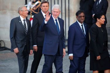 Bill Clinton à l&#039;église Saint-Sulpice pour l&#039;hommage à Jacques Chirac, le 30 septembre 2019.