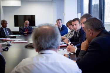 Emmanuel Macron a rencontré ce jeudi des représentations des associations harkies.