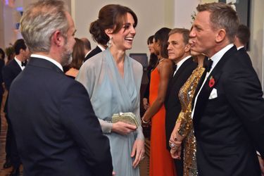 La duchesse de Cambridge Kate avec Daniel Craig à Londres, le 26 octobre 2015