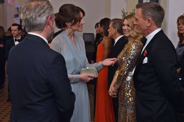 La duchesse de Cambridge Kate avec Daniel Craig à Londres, le 26 octobre 2015