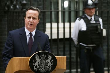 David Cameron a été réélu contrairement à ce qu'annonçaient les sondages.