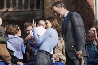 La reine Letizia et le roi Felipe VI d'Espagne dans les Asturies à Porenu, le 21 octobre 2017
