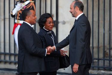Le président congolais Denis Sassou-Nguesso et son épouse Antoinette accueillis par Edouard Philippe à l&#039;église Saint-Sulpice pour l&#039;hommage à Jacques Chirac, le 30 septembre 2019.