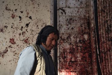Bain de sang dans une mosquée de Kaboul, le 21 octobre 2017 en Afghanistan.