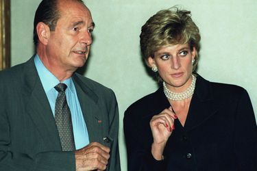 Jacques Chirac avec la Princesse Diana à l&#039;inauguration de l&#039;exposition Cézanne au Grand Palais le 25 septembre 1995.