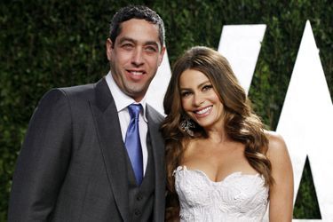 Sofia Vergara, aux côtés de son ex-petit ami, Nick Loeb, en février 2012.